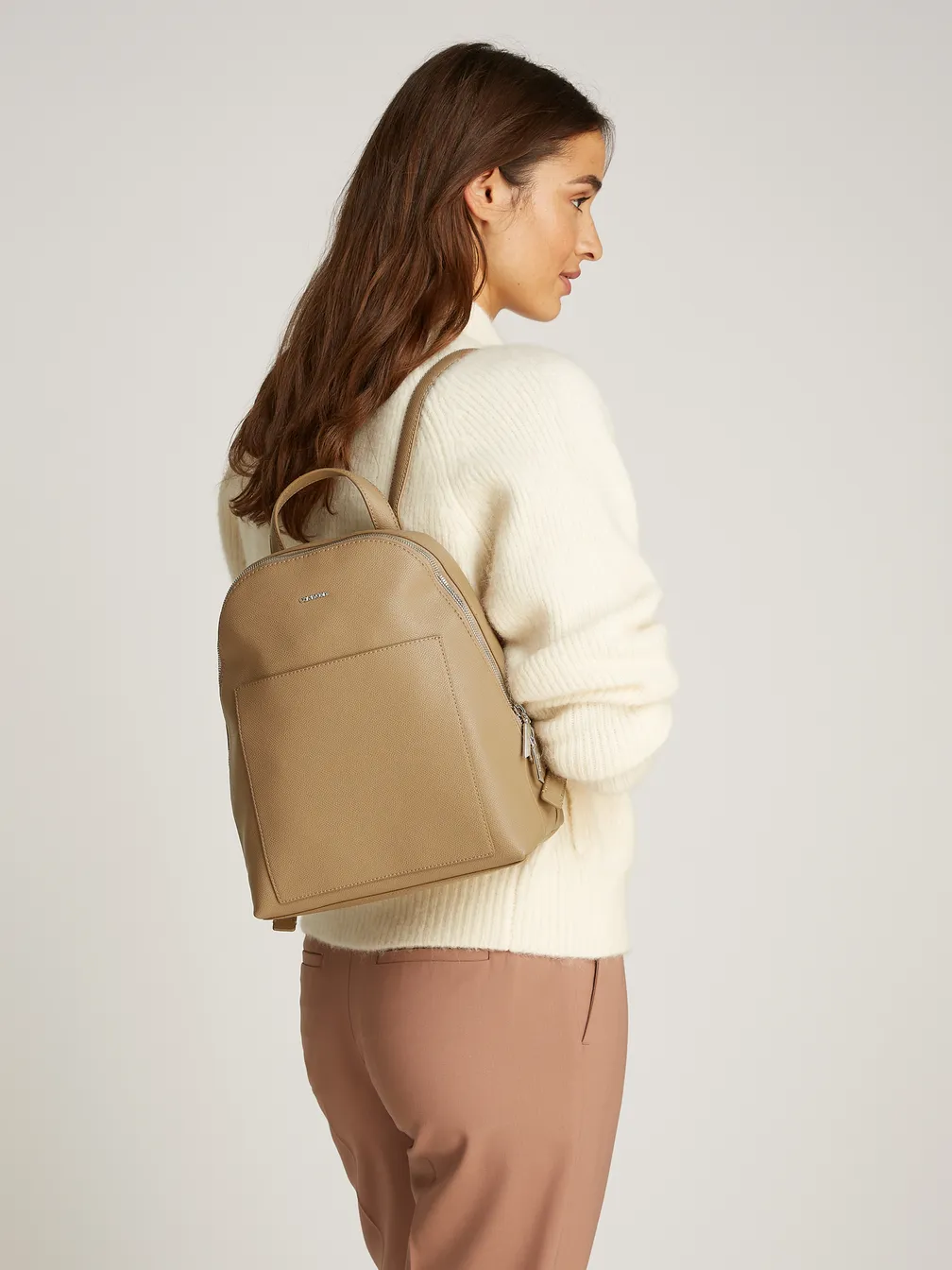 Buy: Women Backpack CALVIN KLEIN Must Dome Backpack Amphora  display picture 2