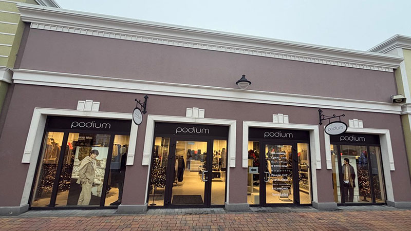 Via Jurmala Outlet Village – PODIUM Man Outlet fasāde